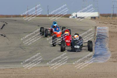 media/Nov-19-2022-CalClub SCCA (Sat) [[baae7b5f0c]]/Group 1/Race (Outside Grapevine)/